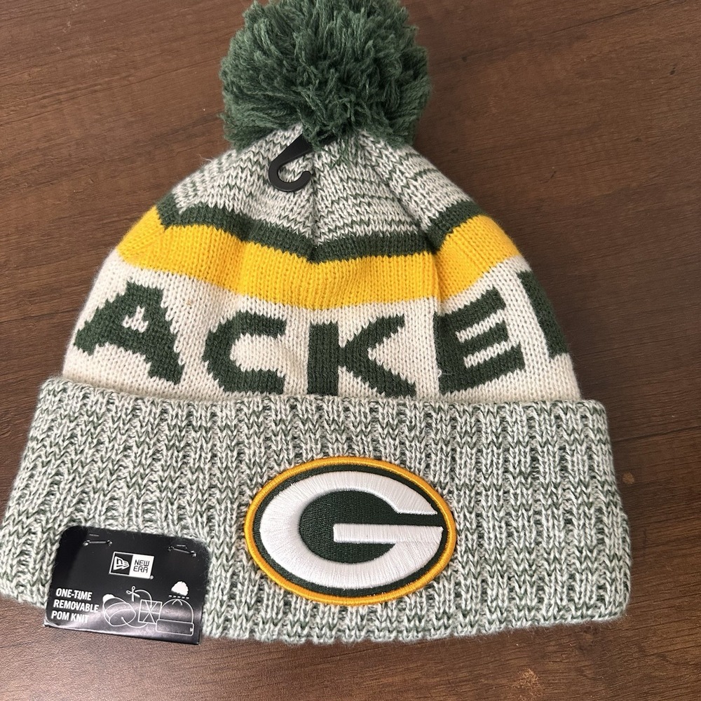 New Era Green Bay Packers NFL Football Beanie Pom Knit Hat Cap NWT Winter